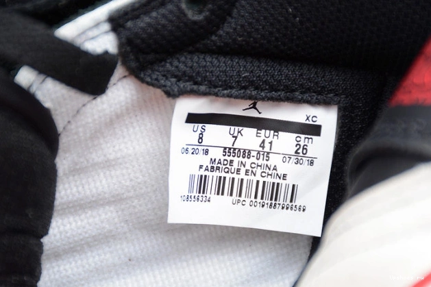 Star 555088-015 (A High Illustrated Born) Sports Jordan 1 Retro Is 1012